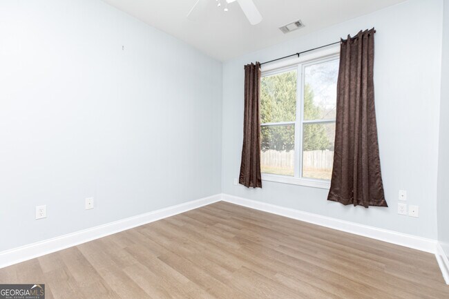 Building Photo - 100 Montview Way