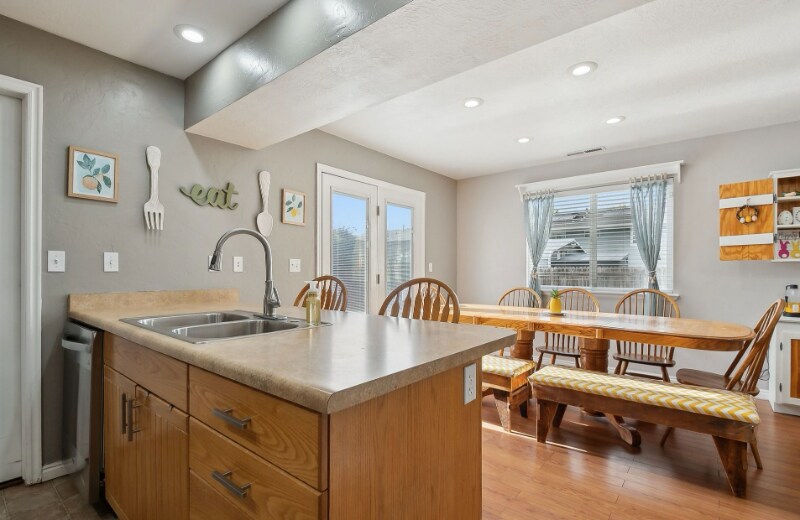Building Photo - 472 W 330 S