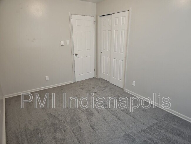 Building Photo - 6240 E 11th St