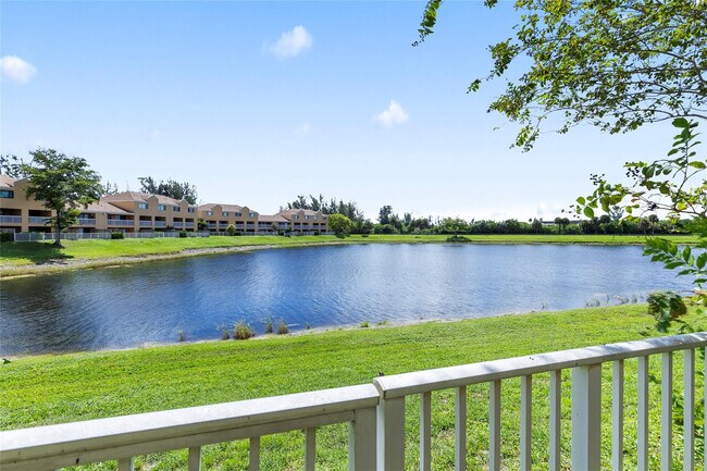 Building Photo - 5200 NW 31st Ave