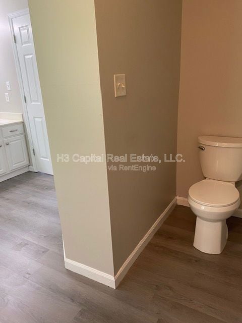 Building Photo - 2852 Fairway Dr