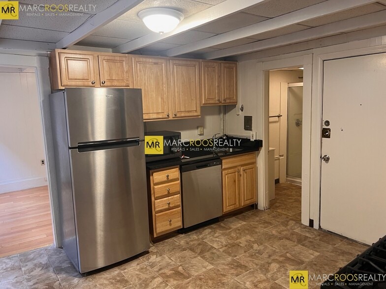 Building Photo - 288 Cambridge St