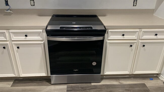 Building Photo - 6319 Sunlit Orchard Dr