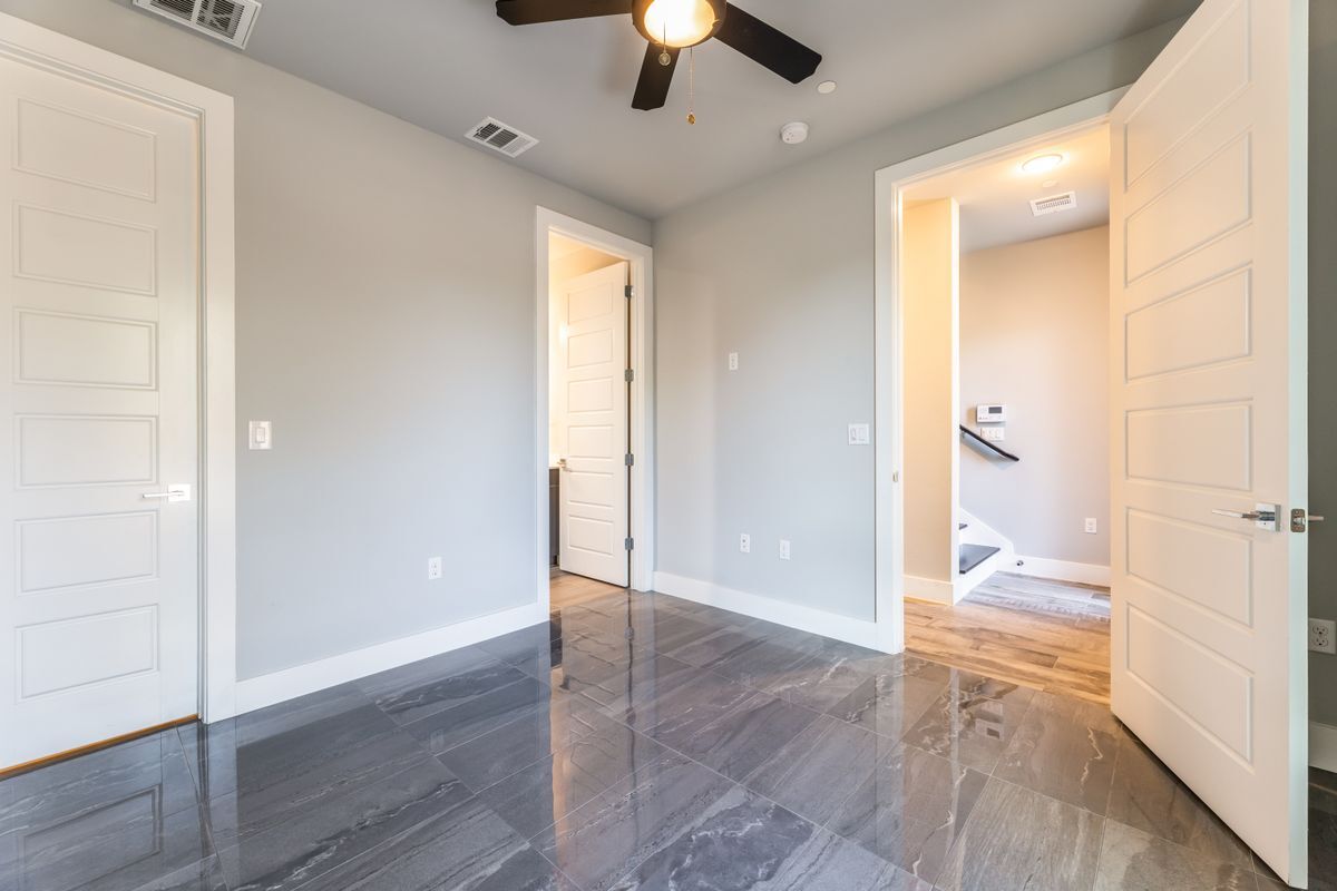 Building Photo - 1417 Kramer Ln