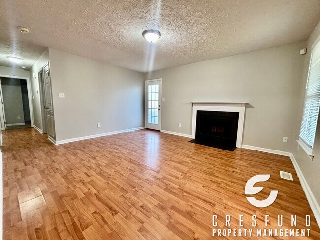 Building Photo - Adorable 3 Bedroom 2 Bathroom House Ready for Move In