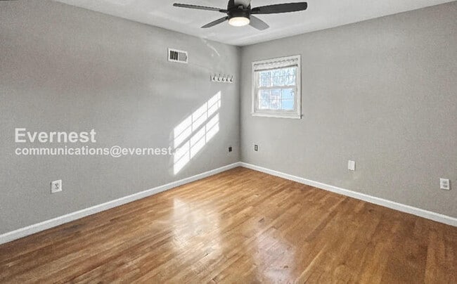 Building Photo - 4646 Evansdale Rd