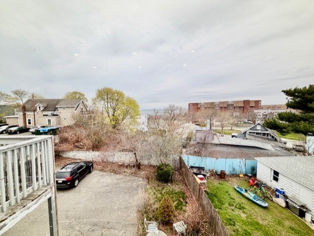 Building Photo - 14 Amity St