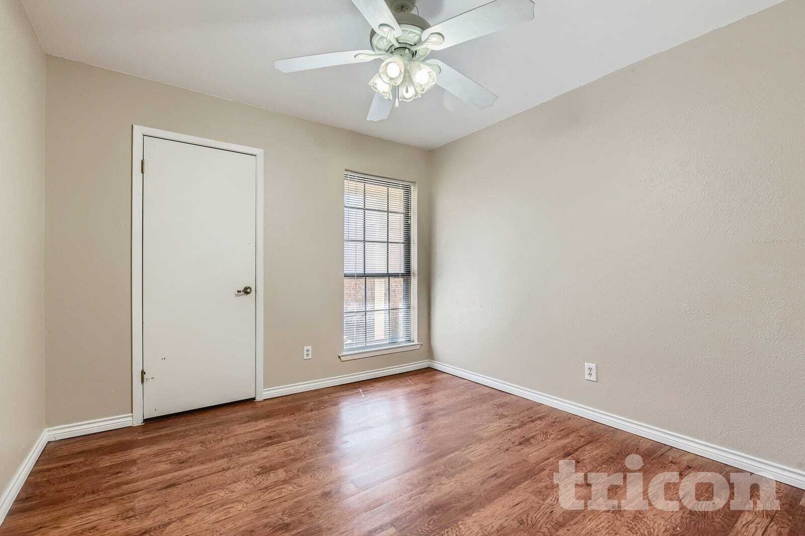 Building Photo - 716 Fair Meadows Dr