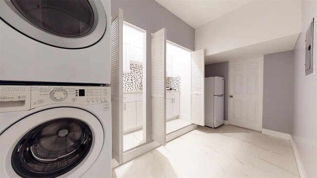 Building Photo - 16247 SW 92nd Terrace