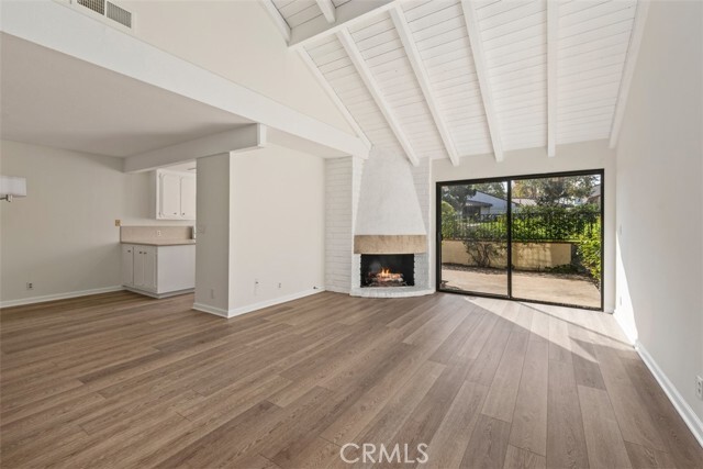 Building Photo - 25572 Spinnaker Dr