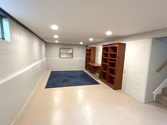 Building Photo - 6655 W 65th Ave