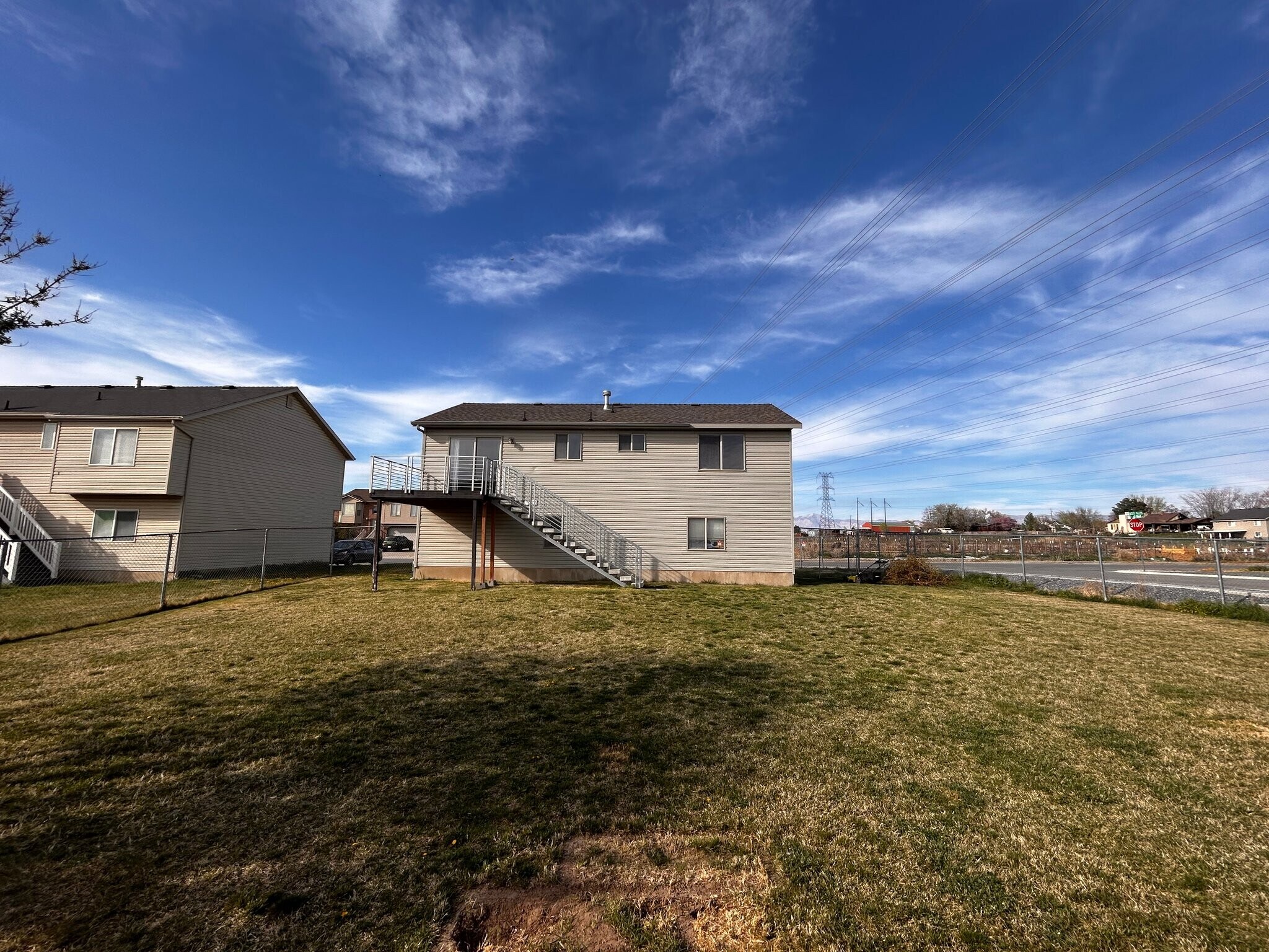 Building Photo - 1611 W 600 N