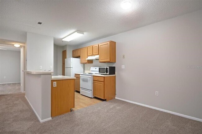 Building Photo - 637 Buoy Ln