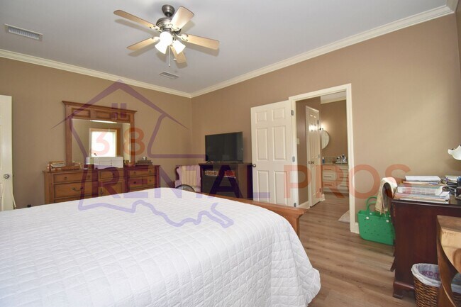 Building Photo - 3 Bed 2 Bath Home in Ruston!