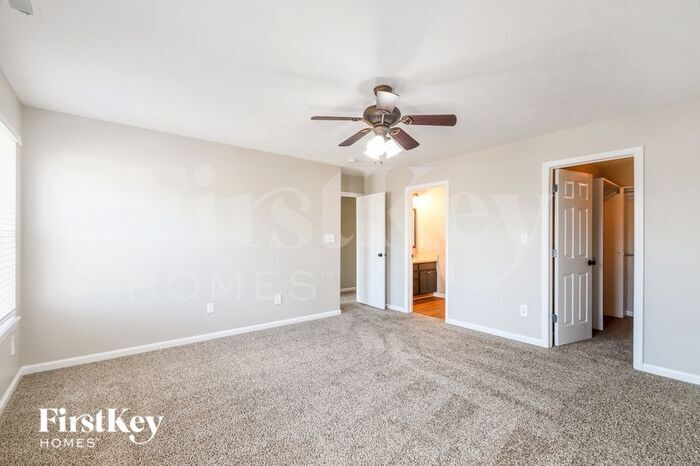 Building Photo - 6108 Green Glade Dr