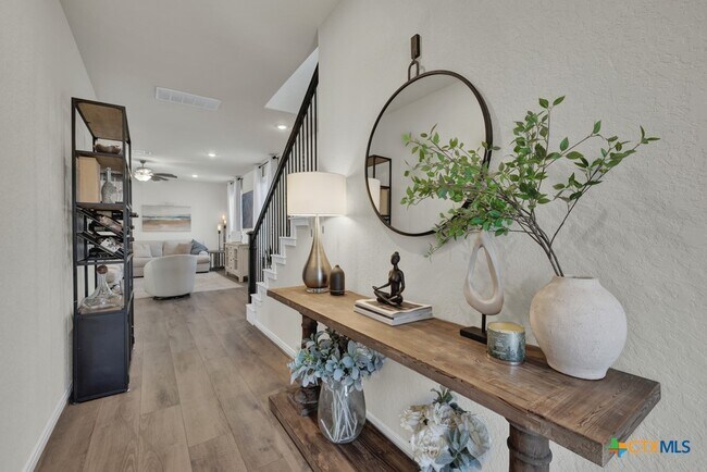 Building Photo - 816 Windflower