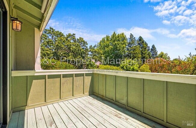 Building Photo - 192 Agua Caliente Rd W