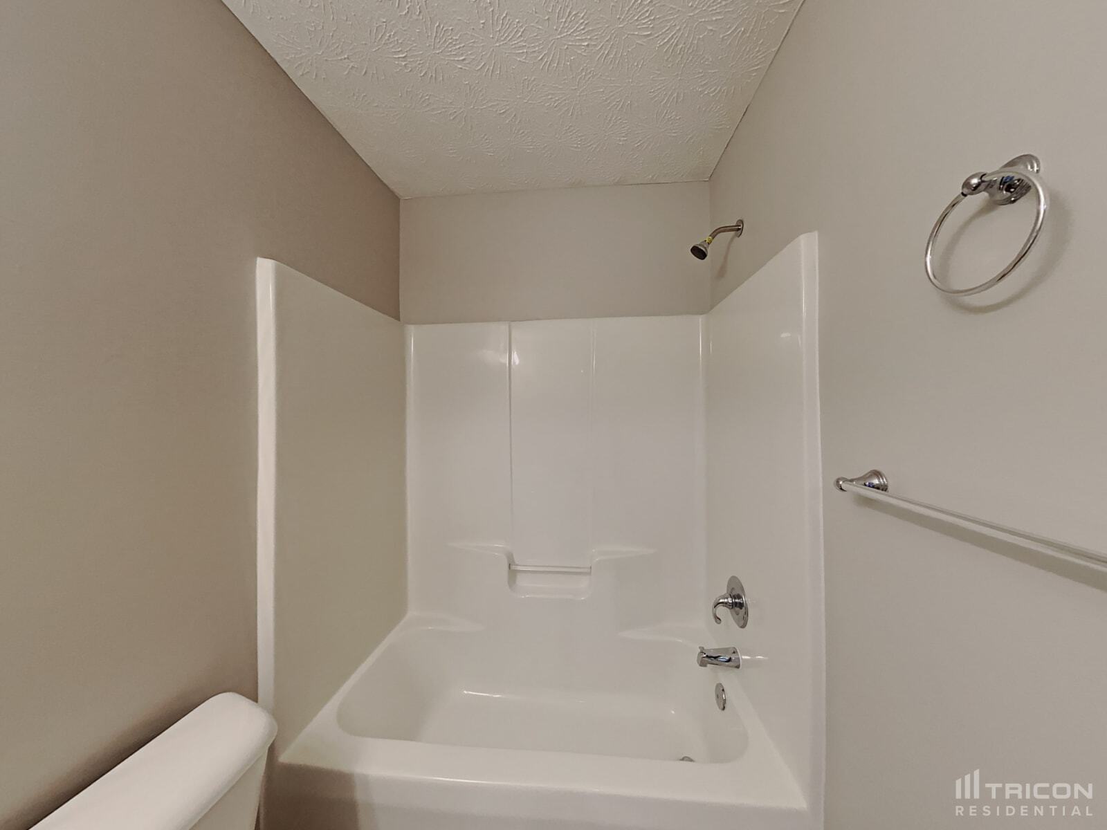 Building Photo - 116 Summer Lake Dr