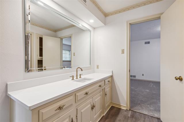Building Photo - 6845 Delmeta Dr