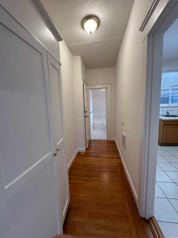 Building Photo - 2020 Franklin St