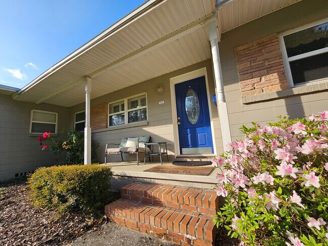 Primary Photo - 3747 Coronado Rd