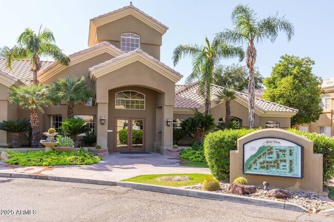 Building Photo - 5335 E Shea Blvd