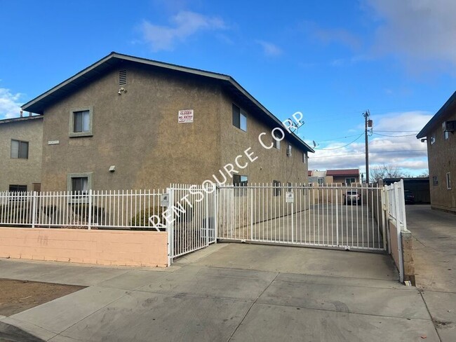 Primary Photo - Gated 2 Bedroom 1 Bath Condo For Rent in P...