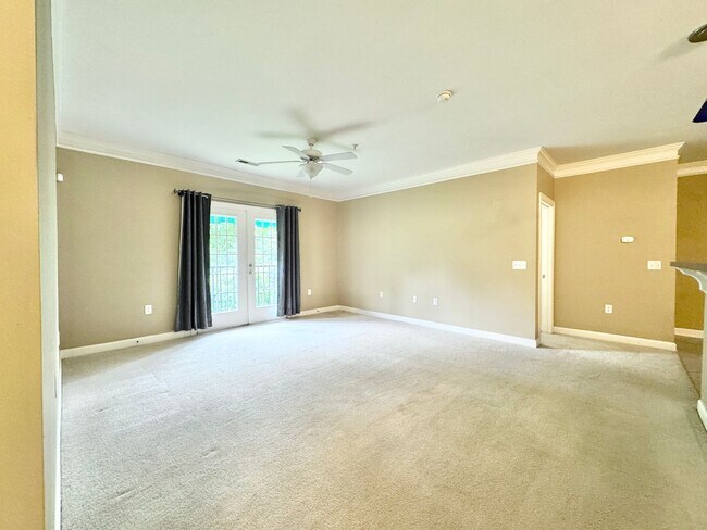 Building Photo - 108 Sunset Cir