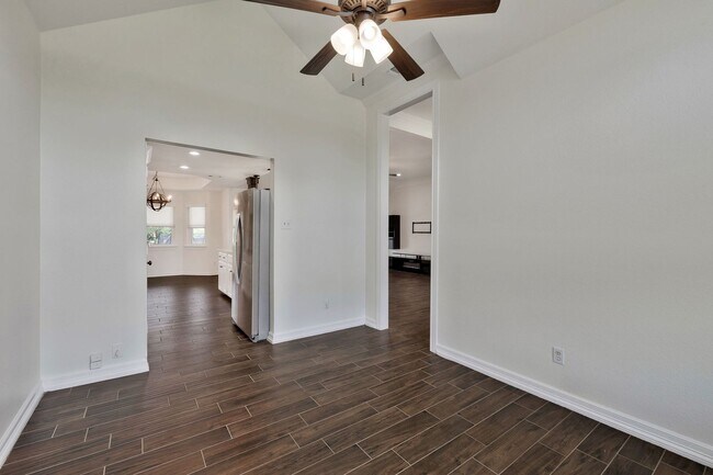 Building Photo - Updated Home with Pool & Shop on 1 acre lot