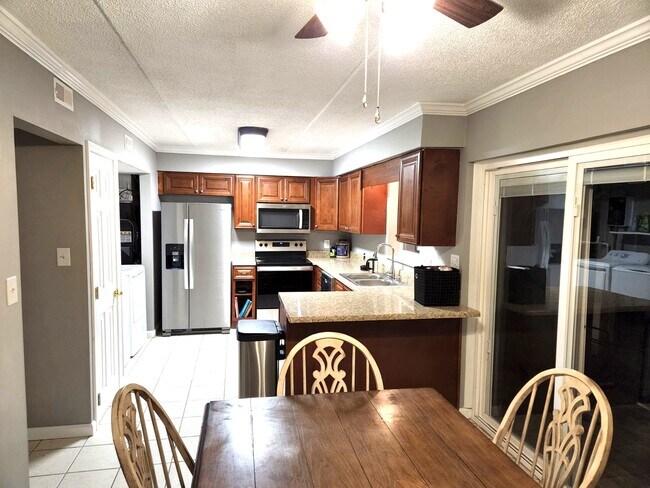 Building Photo - 8500 Ankara Ct