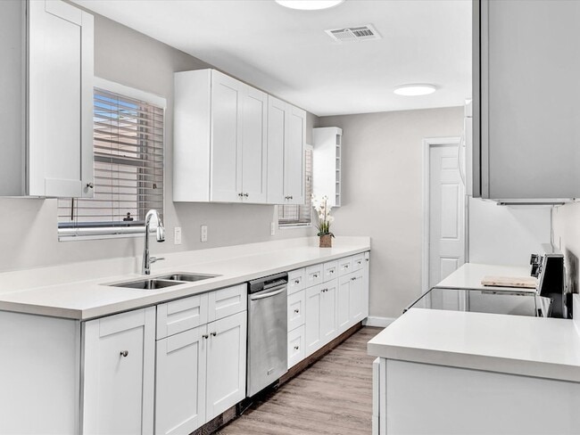 Building Photo - 54 SW 16th St