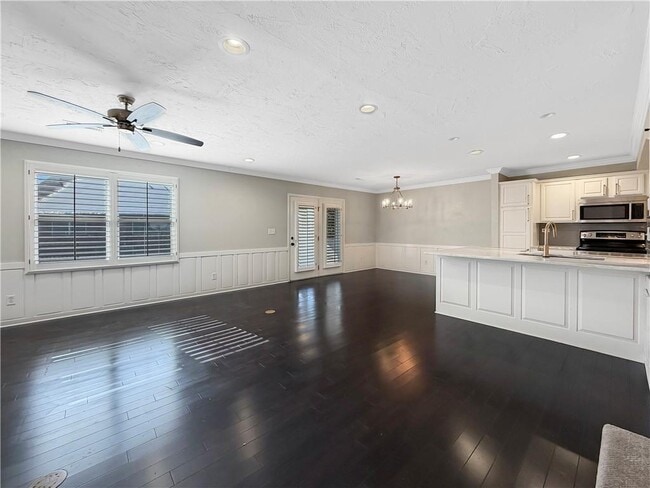 Building Photo - 27 W La Quinta Ct