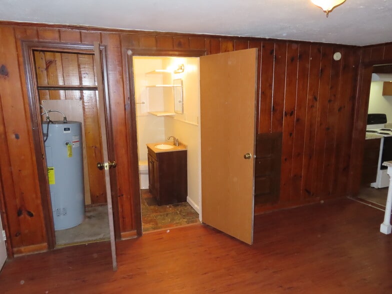 Building Photo - 15091 Fort Campbell Blvd