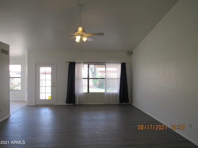 Building Photo - 4516 W Behrend Dr