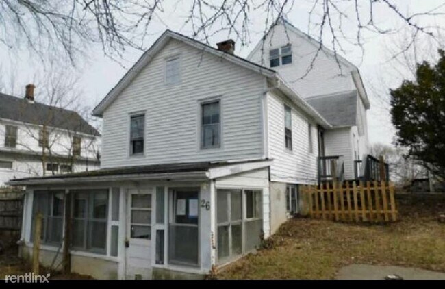 Primary Photo - 4 br, 5 bath House - 26 York St
