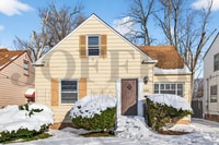 Building Photo - 19719 Sunset Dr