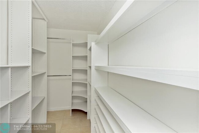 Building Photo - 4156 NW 90th Ave