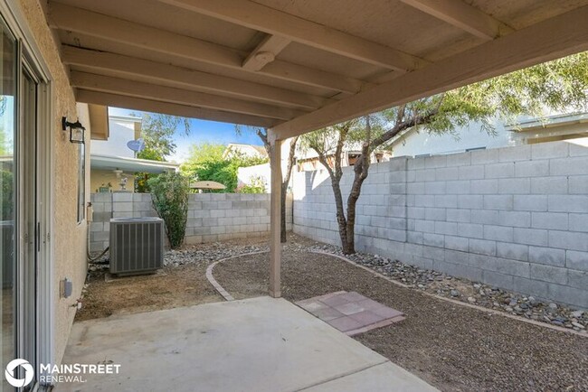 Building Photo - 8124 N. Millwheel Pl., Tucson, AZ 85741