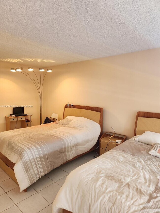 Building Photo - 1890 S Ocean Dr