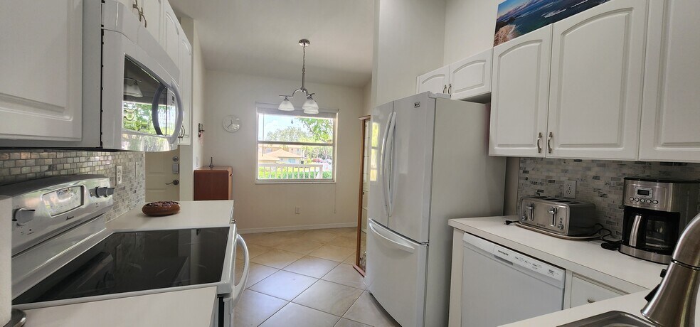 Building Photo - 186 Pebble Shores Dr