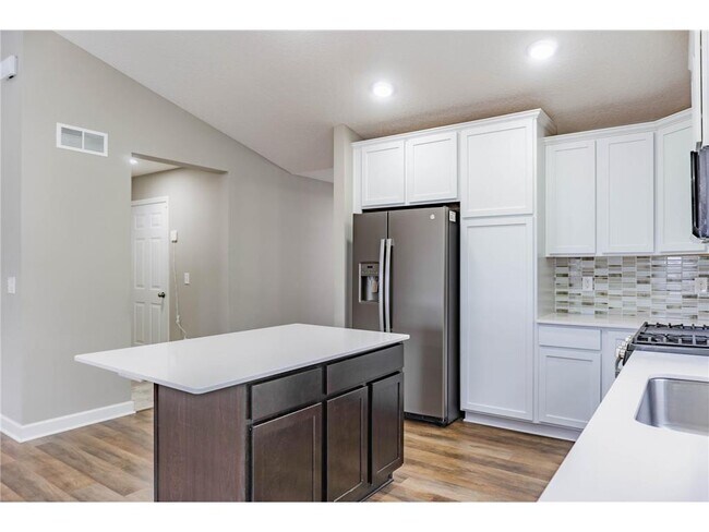 Building Photo - 1430 Nutmeg Cir