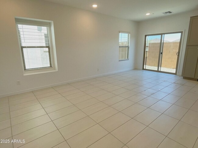 Building Photo - 28065 N 28th Dr