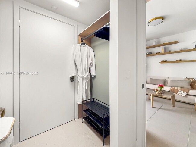 Building Photo - 159 NE 6th St