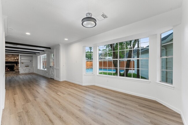 Building Photo - 15807 Crystal Brook Dr