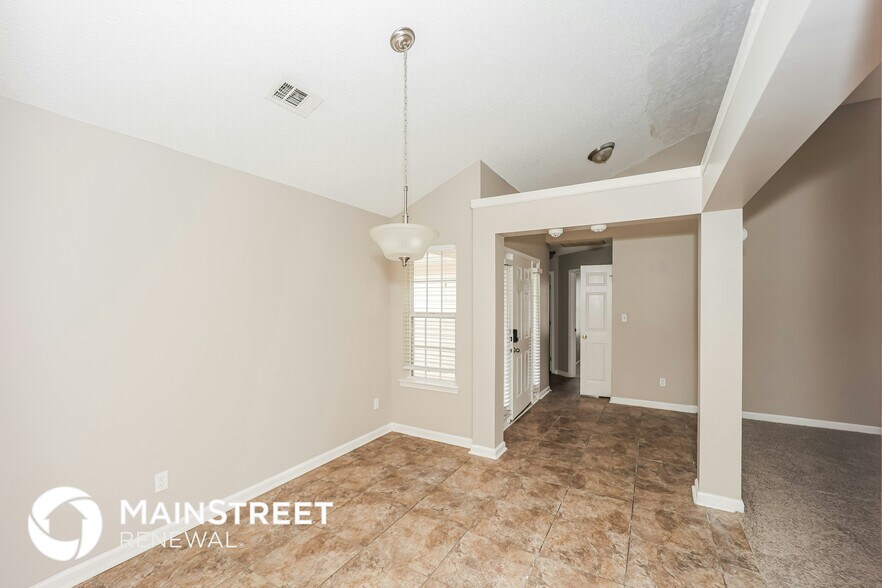 Building Photo - 425 Buffington Dr