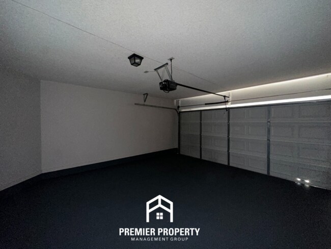 Building Photo - 1116 Sunstar Dr