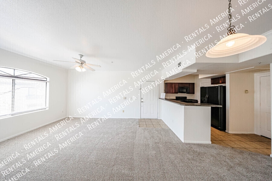 Building Photo - 15095 N Thompson Peak Pkwy
