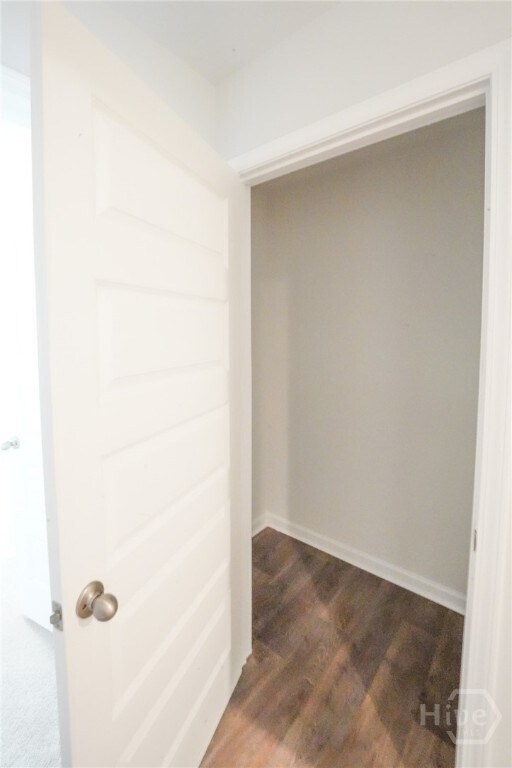 Building Photo - 112 Windrush Pnes