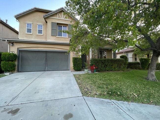 Primary Photo - Spacious 5-Bedroom Retreat in Fallbrook’s ...