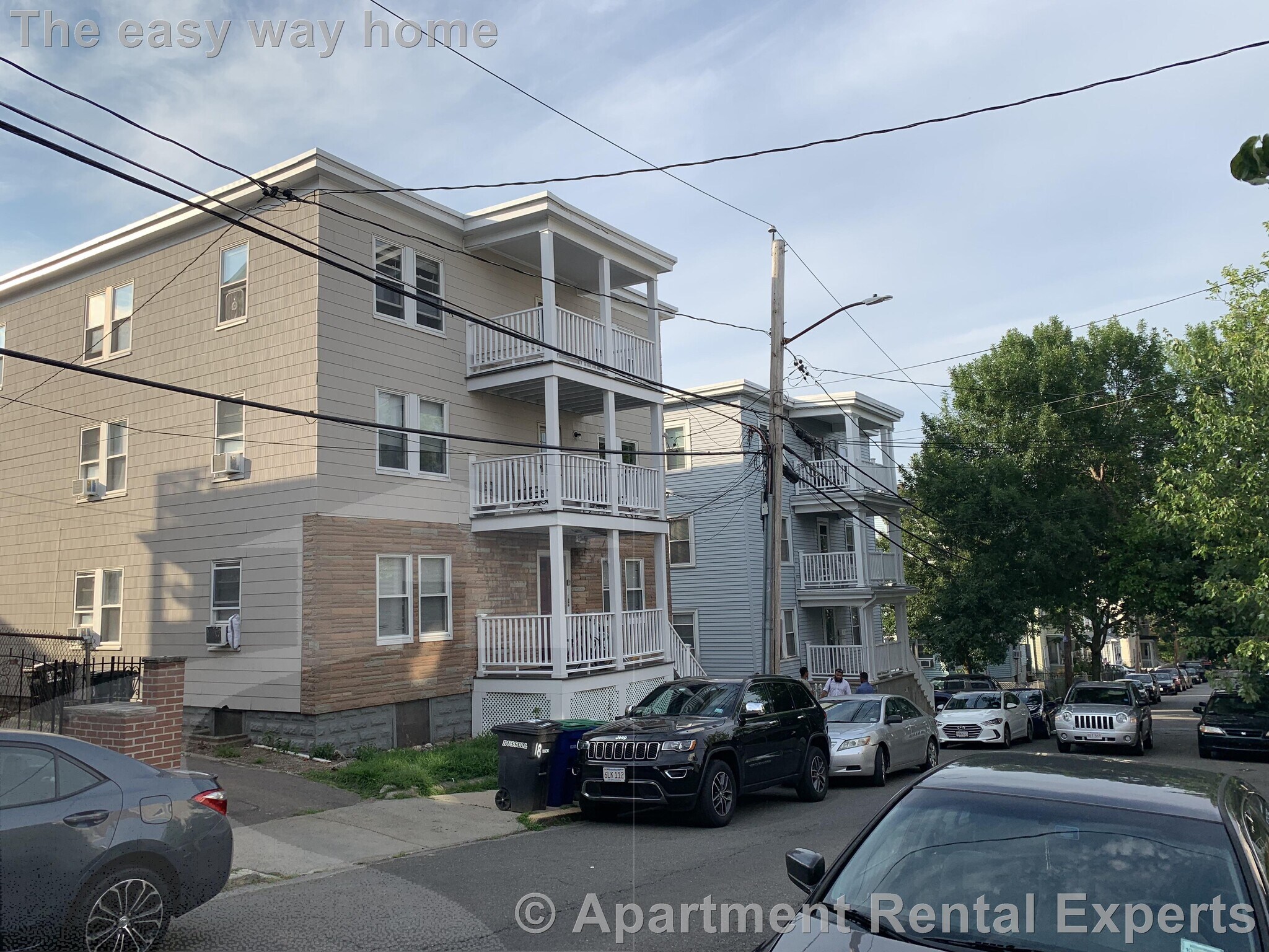 Building Photo - 18 Bond St